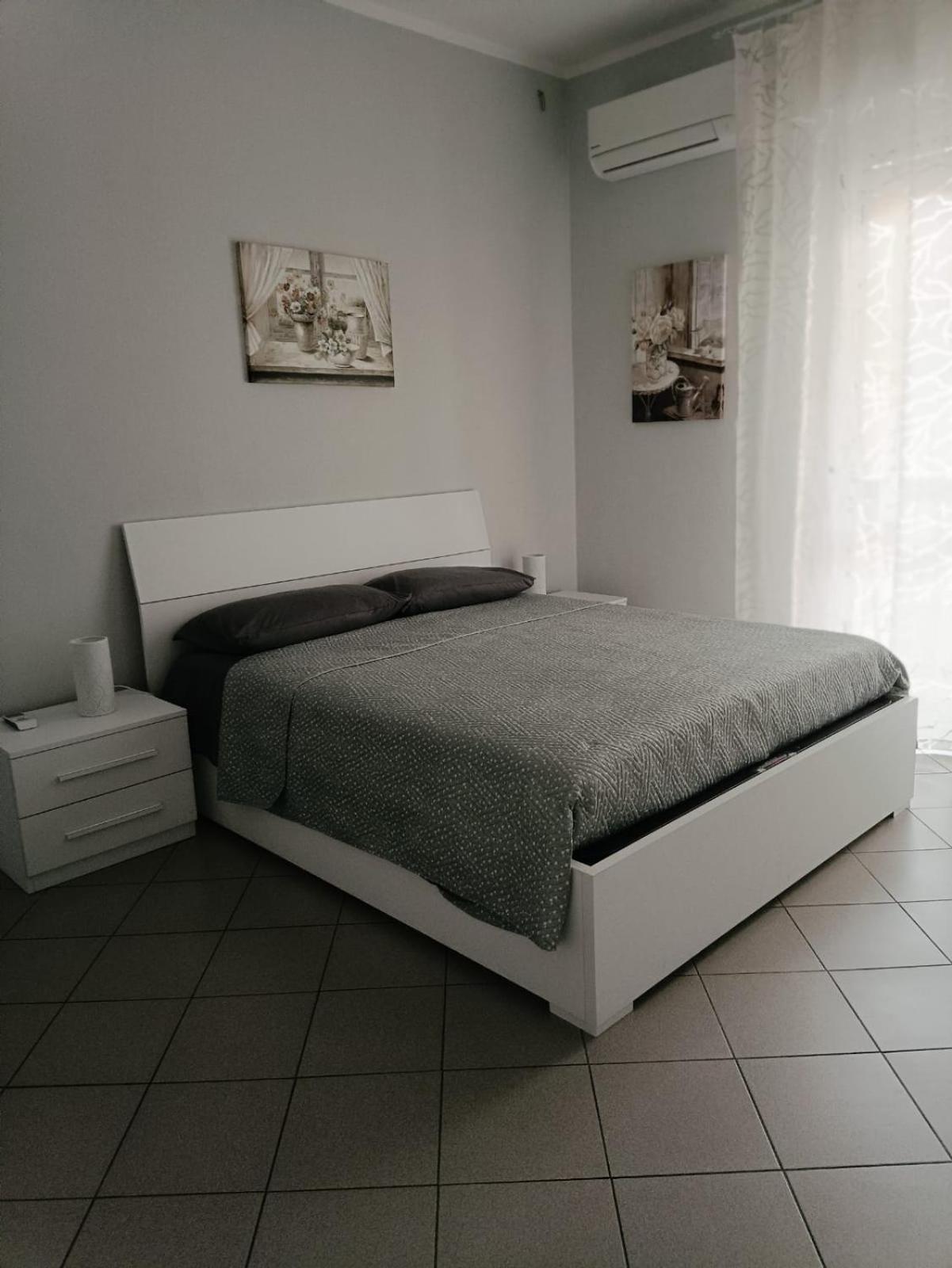Appartamento Conte Verde Vercelli Exterior foto